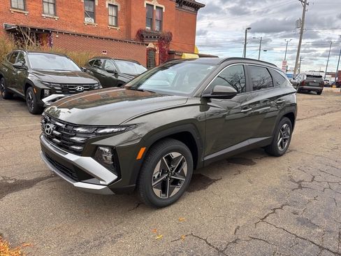 New 2026 Hyundai Tucson SEL image 3