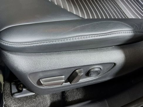 Certified 2023 Toyota Highlander XSE AWD/4WD image 18