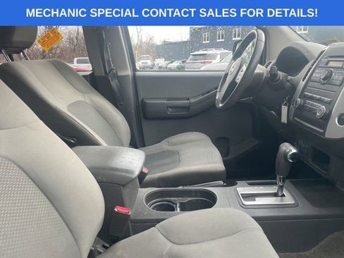 Used 2011 Nissan Xterra S w/ Protection Pkg image 12