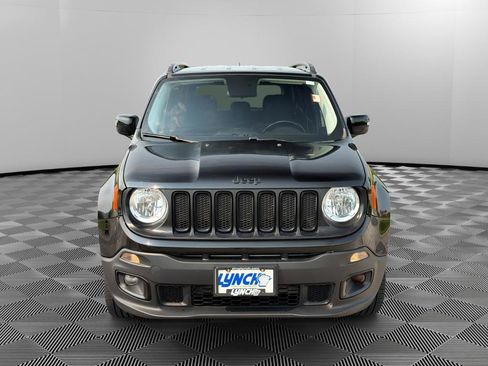 Used 2017 Jeep Renegade Altitude AWD/4WD image 7