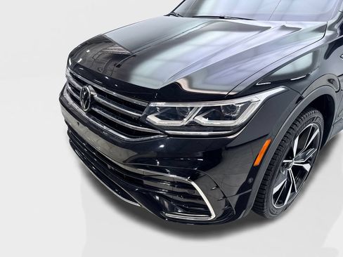 Used 2024 Volkswagen Tiguan SEL R-Line AWD/4WD image 16
