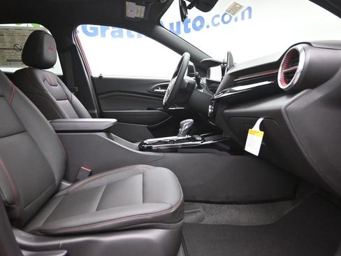 New 2026 Chevrolet Trax RS w/ Sunroof Package image 7