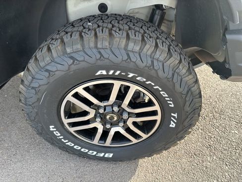 Used 2024 INEOS Grenadier AWD/4WD image 17