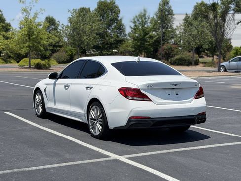 Used 2020 Genesis G70 2.0T RWD image 5