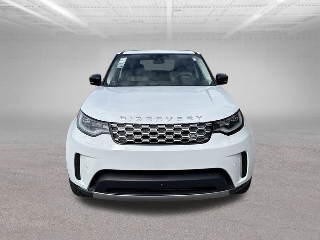 Certified 2025 Land Rover Discovery S AWD/4WD image 4