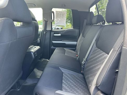 Used 2018 Toyota Tundra SR5 w/ SR5 Upgrade Package AWD/4WD image 14