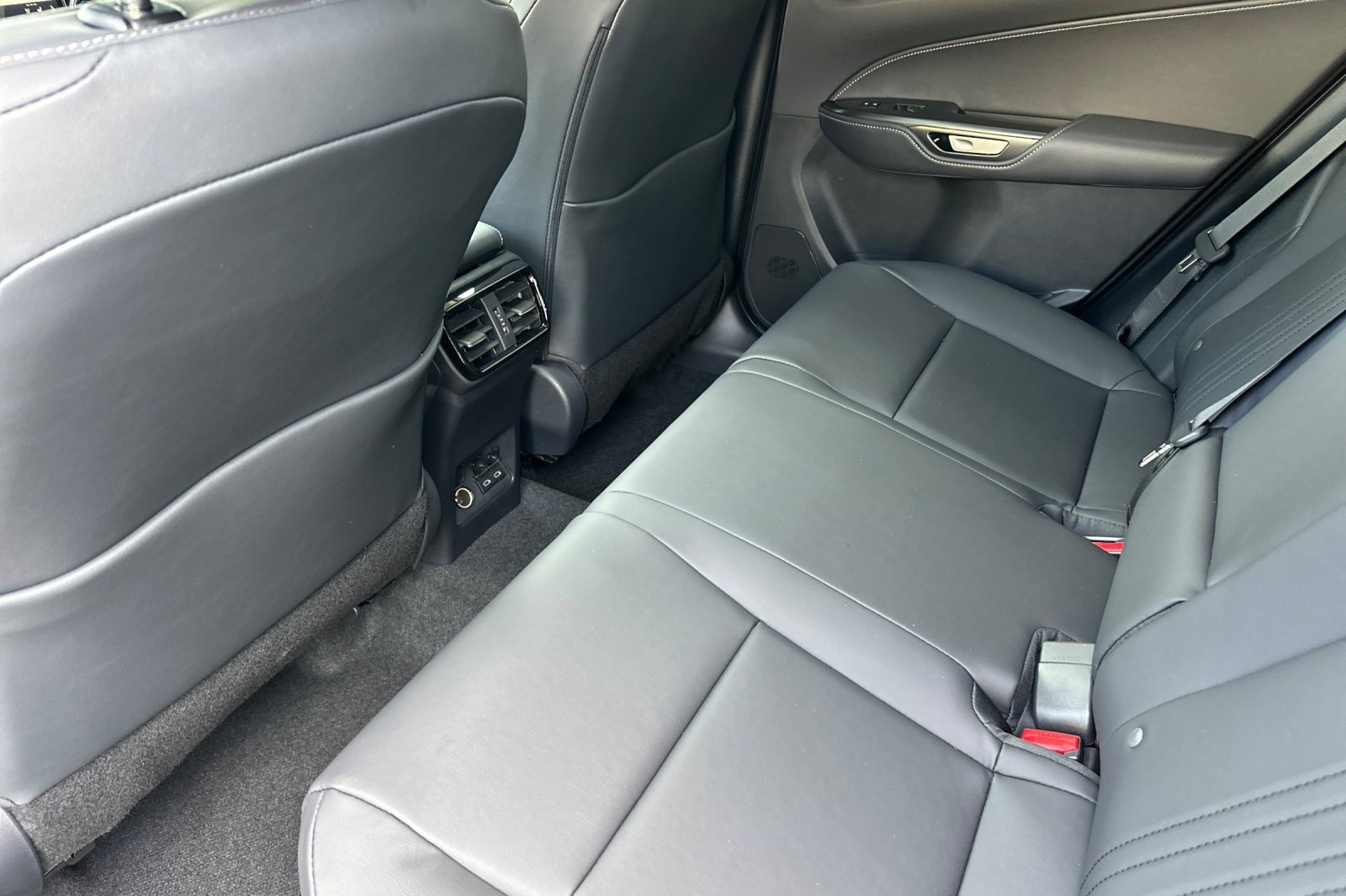 New 2026 Lexus NX 350 AWD w/ Cold Area Package image 25