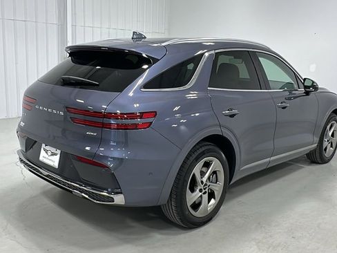 Certified 2026 Genesis GV70 2.5T Advanced image 6