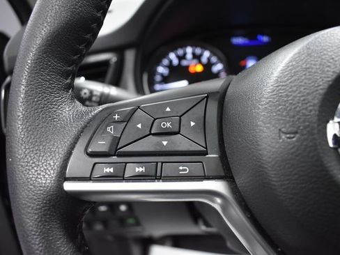 Used 2020 Nissan Rogue SL w/ Premium Package image 30