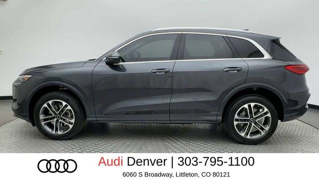 Used 2025 Audi Q5 Premium AWD/4WD image 5
