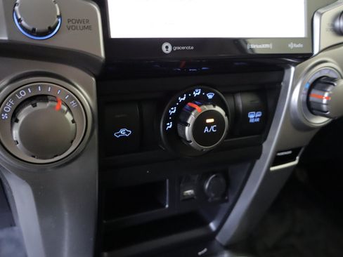 Used 2023 Toyota 4Runner SR5 Premium w/ Moonroof Package AWD/4WD image 19