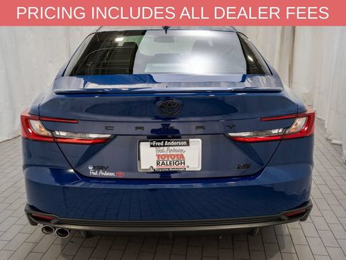 Used 2026 Toyota Camry SE FWD image 4