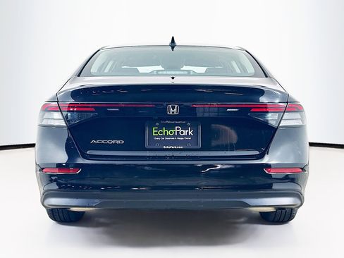 Used 2025 Honda Accord LX image 7