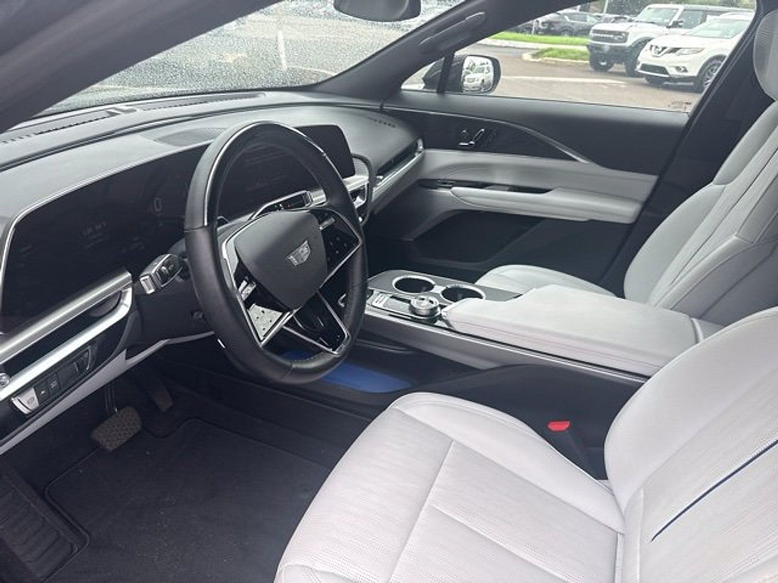 Certified 2024 Cadillac Lyriq Luxury AWD/4WD image 19