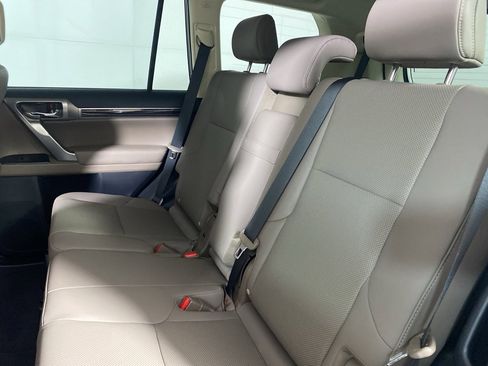 Certified 2023 Lexus GX 460 Premium image 13