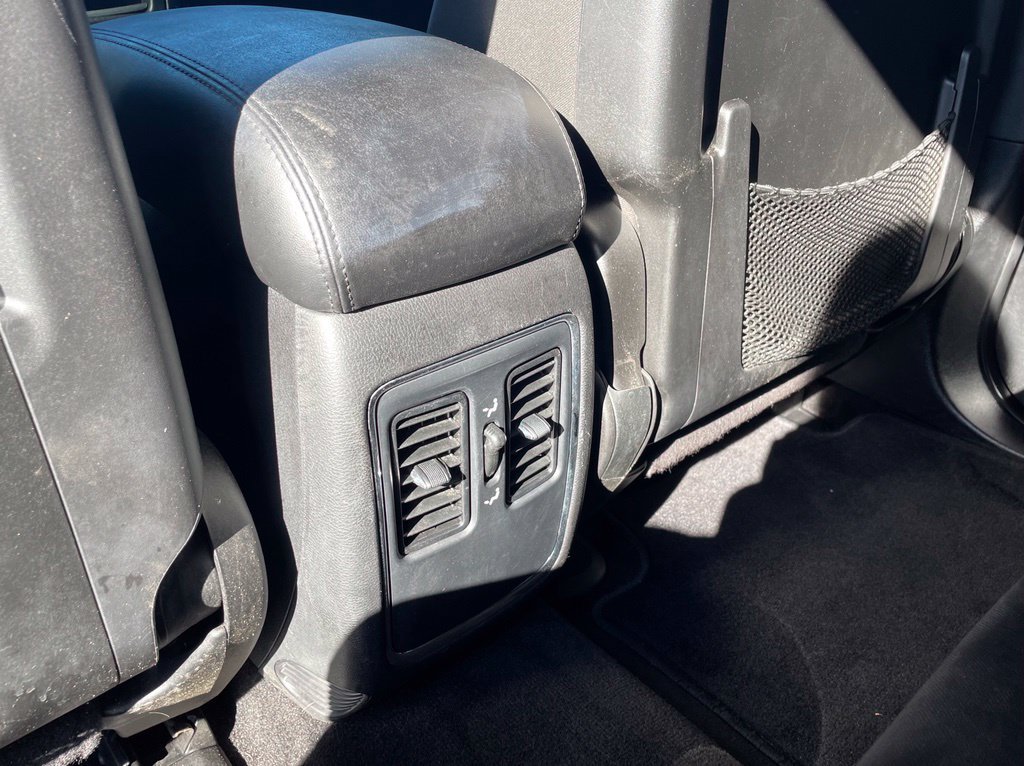 Used 2013 Dodge Durango SXT RWD image 31