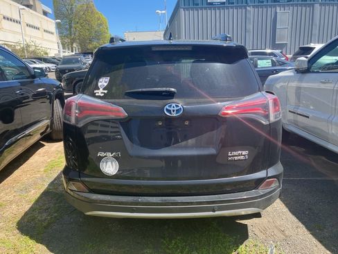 Used 2017 Toyota RAV4 Limited image 7