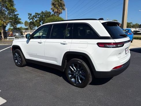 Used 2026 Jeep Grand Cherokee Limited AWD/4WD image 4