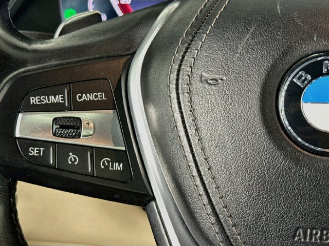Used 2019 BMW X5 xDrive40i w/ Premium Package 2 AWD/4WD image 11