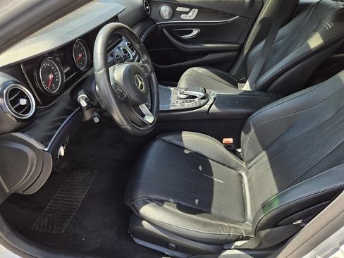 Used 2018 Mercedes-Benz E 300 image 19