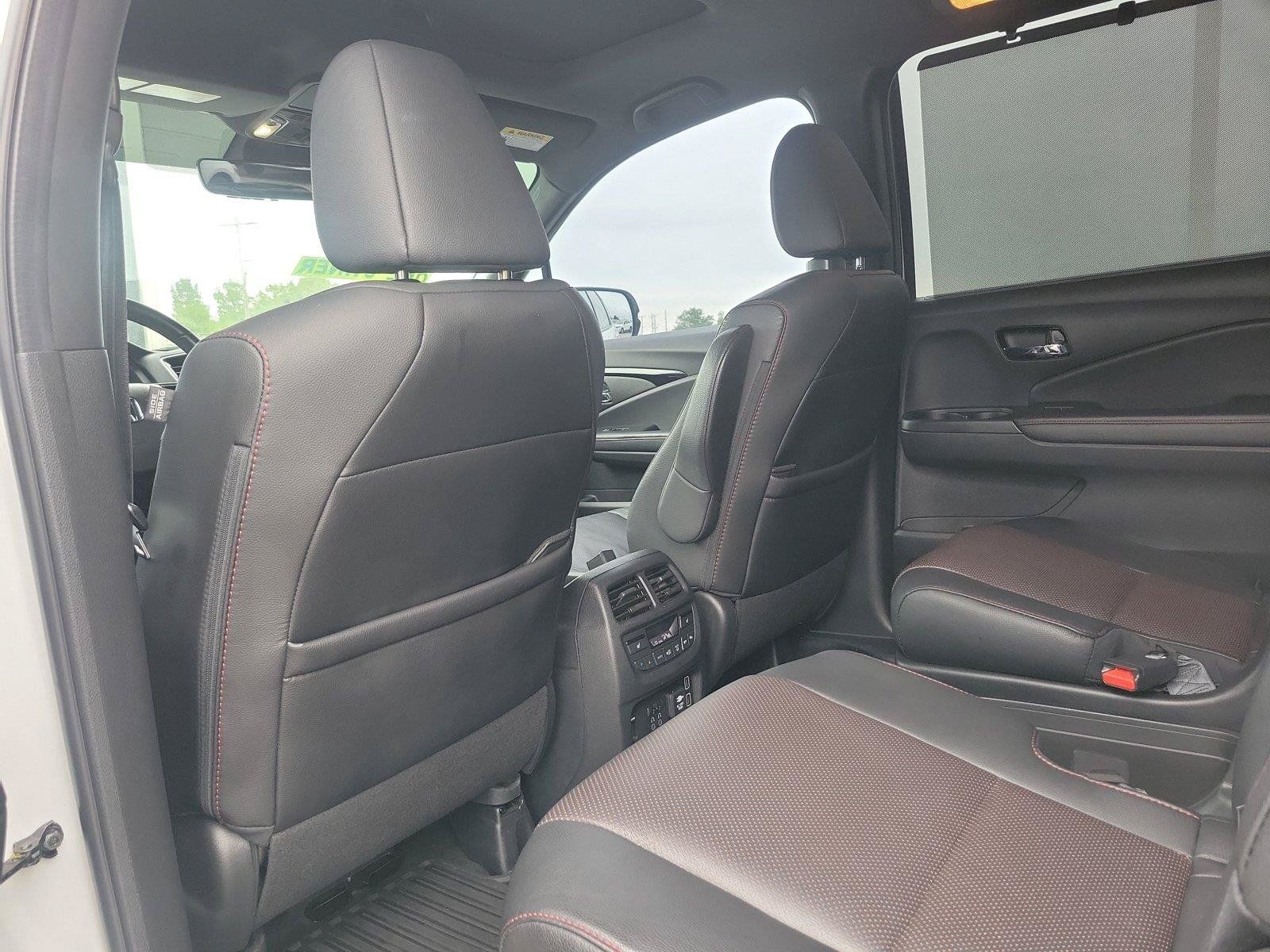 Used 2021 Honda Pilot Black Edition image 16