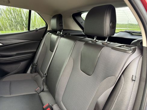 Used 2022 Buick Encore GX Preferred w/ Cold Weather Comfort Package AWD/4WD image 34