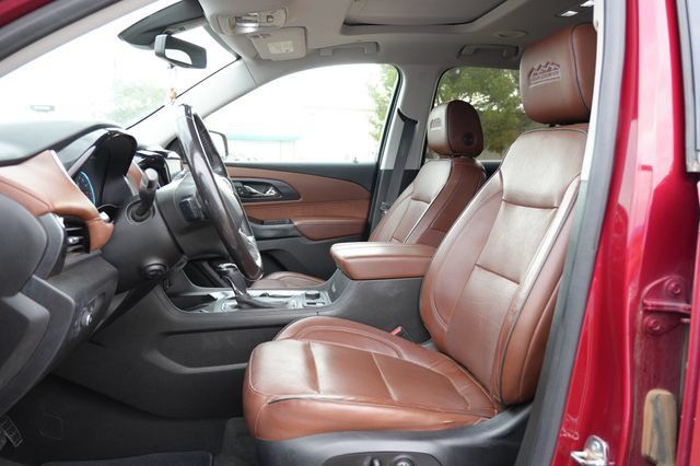 Used 2020 Chevrolet Traverse High Country FWD image 11