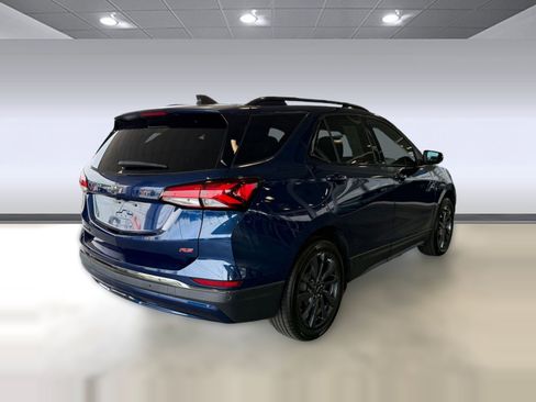Used 2022 Chevrolet Equinox RS w/ RS Leather Package FWD image 9
