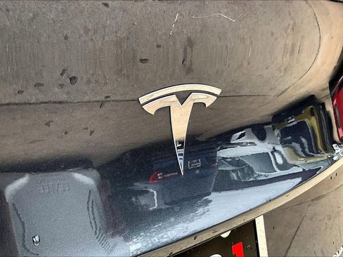Used 2024 Tesla Model Y Long Range AWD/4WD image 30