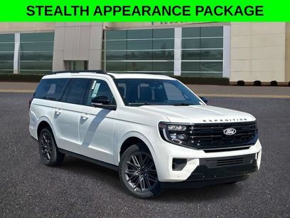 New 2027 Ford Expedition Max Platinum w/ Stealth Appearance Package