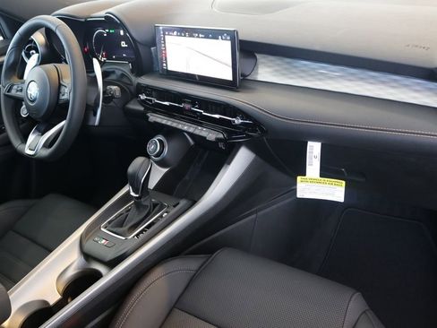 New 2025 Alfa Romeo Tonale w/ Premium Package image 29