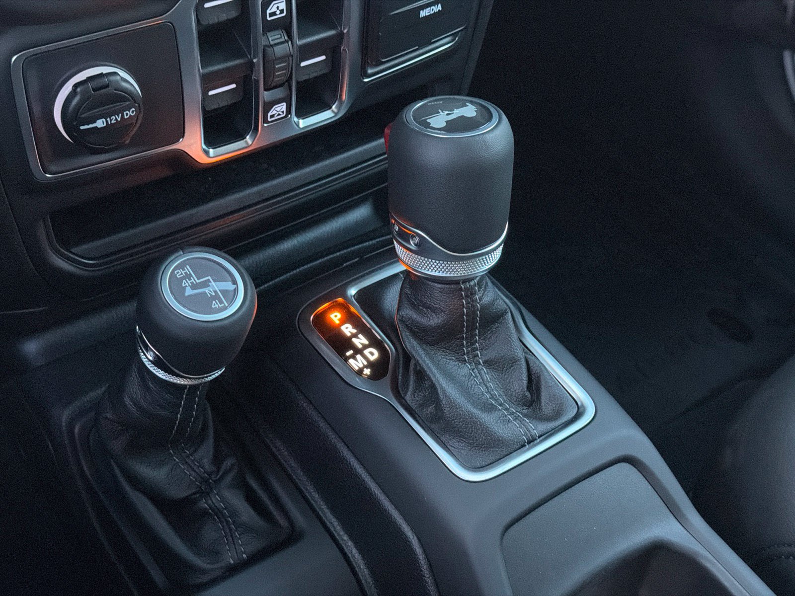 New 2027 Jeep Wrangler Unlimited Sahara AWD/4WD image 25