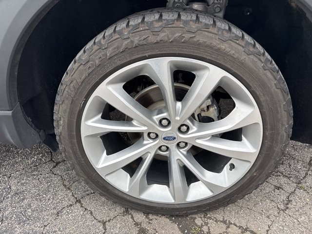 Used 2021 Ford Explorer Platinum w/ Equipment Group 601A AWD/4WD image 25