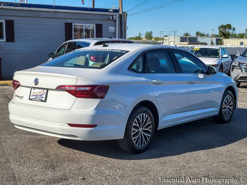 Used 2021 Volkswagen Jetta SE w/ SE Cold Weather Package FWD image 5