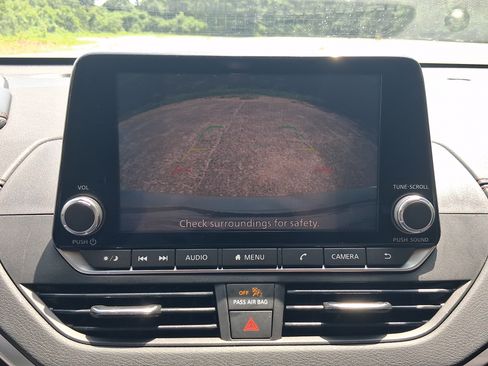 Used 2022 Nissan Altima 2.5 SR FWD image 18