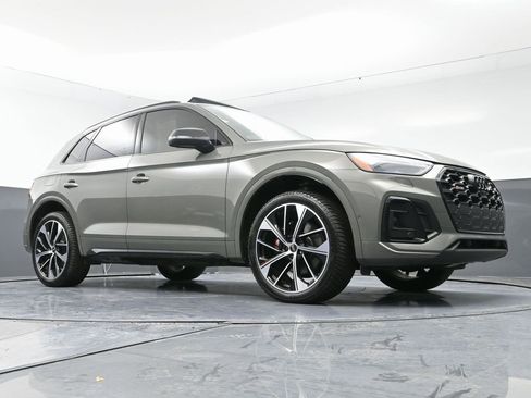 Used 2023 Audi SQ5 Prestige w/ Prestige Package image 57