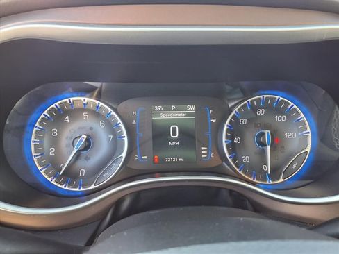 Used 2024 Chrysler Voyager LX image 15