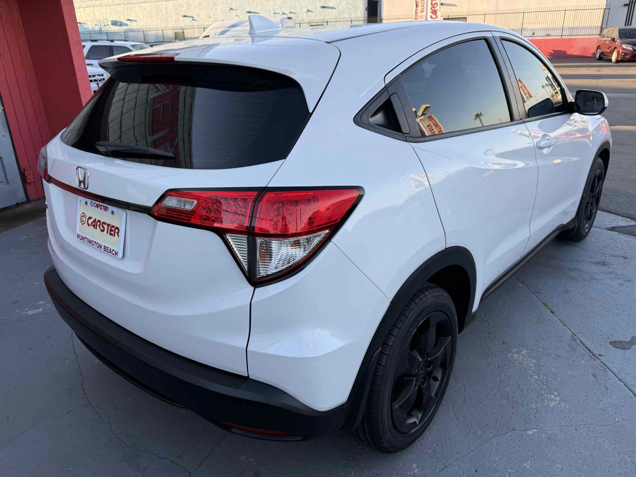 Used 2020 Honda HR-V LX image 46