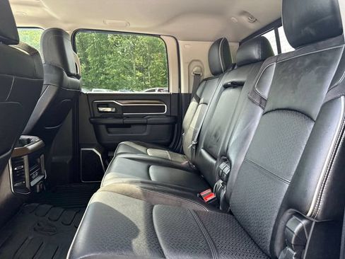Used 2023 RAM 3500 Laramie AWD/4WD image 19