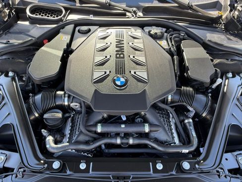 New 2026 BMW 760i xDrive AWD/4WD image 32