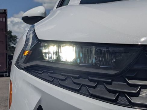 Certified 2023 Kia K5 LXS FWD image 11