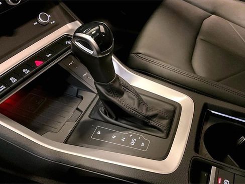 Used 2024 Audi Q3 2.0T Premium Plus image 13