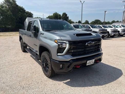 New 2026 Chevrolet Silverado 2500 LT w/ Trail Boss Package AWD/4WD image 8