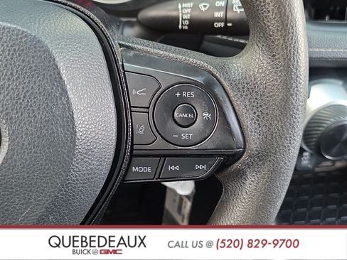 Used 2021 Toyota RAV4 LE w/ Carpet Mat Package (TMS) AWD/4WD image 13