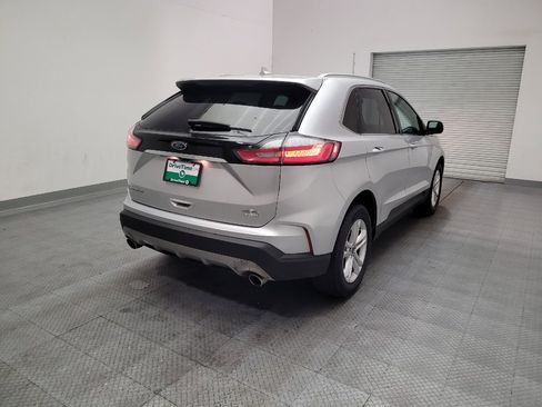 Used 2019 Ford Edge SEL FWD image 9