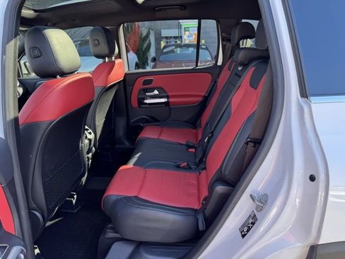 Certified 2021 Mercedes-Benz GLB 250 4MATIC image 13