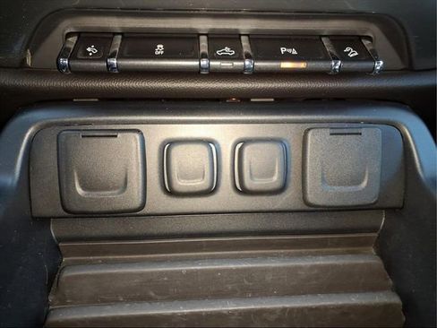 Used 2016 Chevrolet Silverado 1500 LT w/ All Star Edition image 19