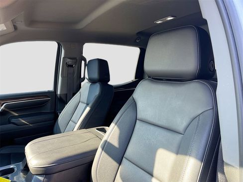 Used 2023 Chevrolet Silverado 1500 RST image 18