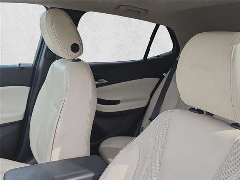 Used 2024 Buick Encore GX Avenir w/ Avenir Technology Package image 15