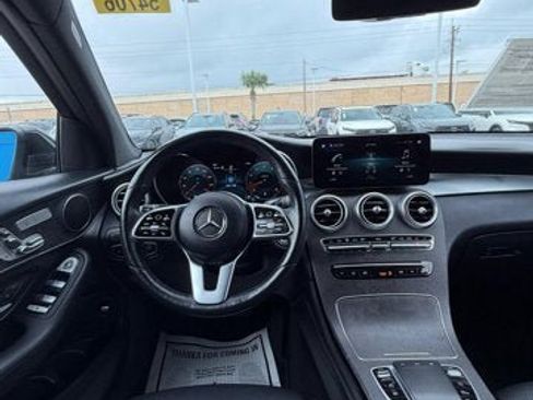 Used 2021 Mercedes-Benz GLC 300 image 6